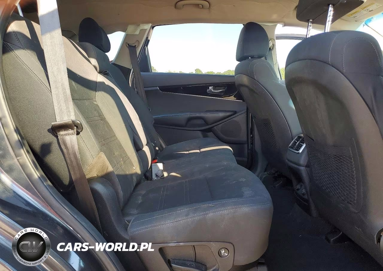 2020 Kia Sorento Lx VIN:5XYPG4A3XLG685178 - 11