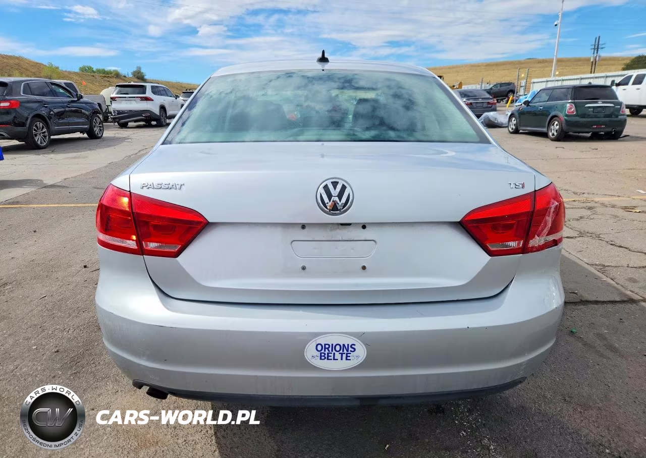2015 Volkswagen Passat S VIN:1VWAT7A3XFC091876 - 6