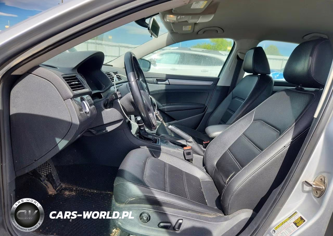 2015 Volkswagen Passat S VIN:1VWAT7A3XFC091876 - 7