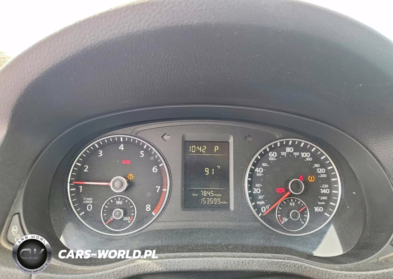 2015 Volkswagen Passat S VIN:1VWAT7A3XFC091876 - 9