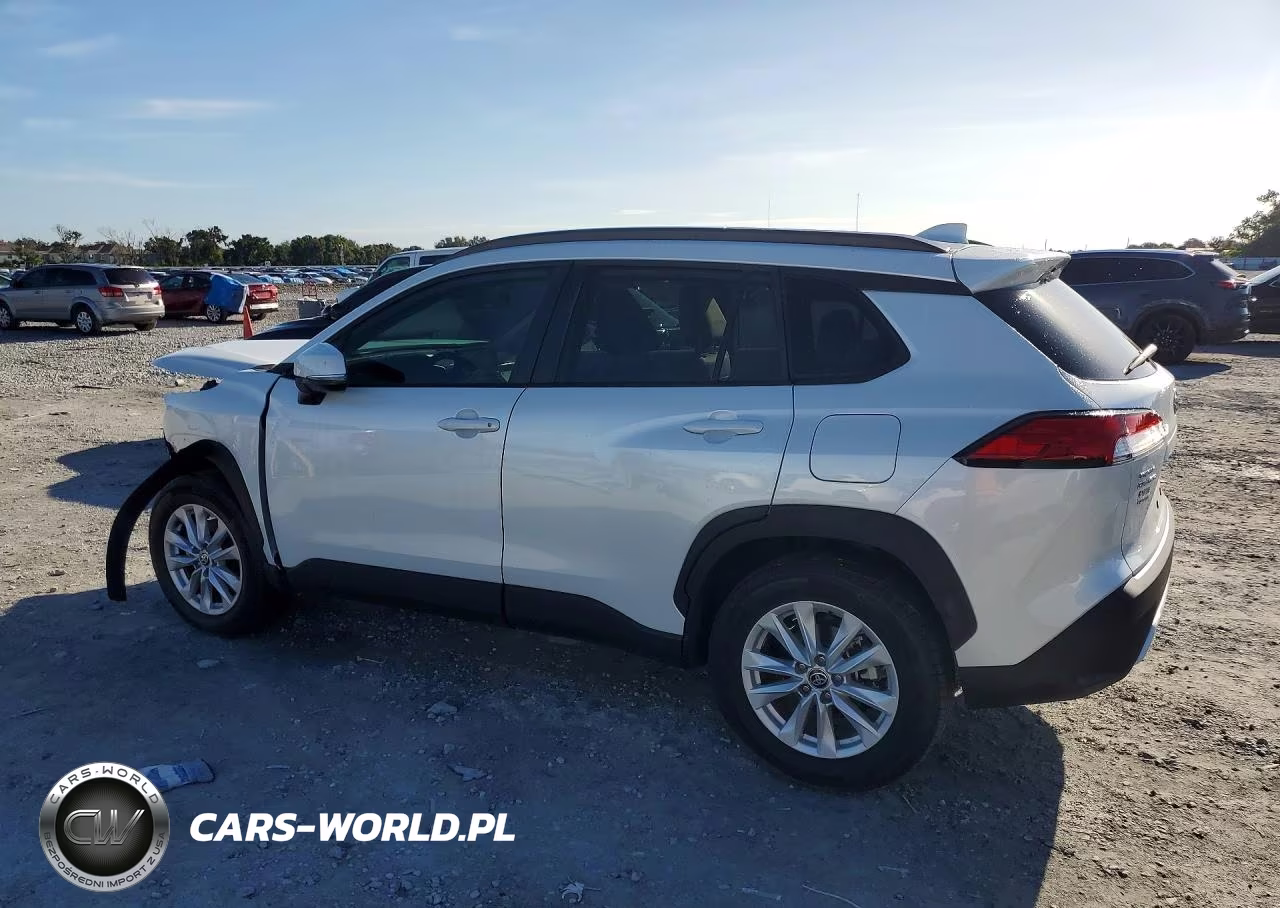 2022 Toyota Corolla Cross Le VIN:7MUBAAAG9NV004467 - 2