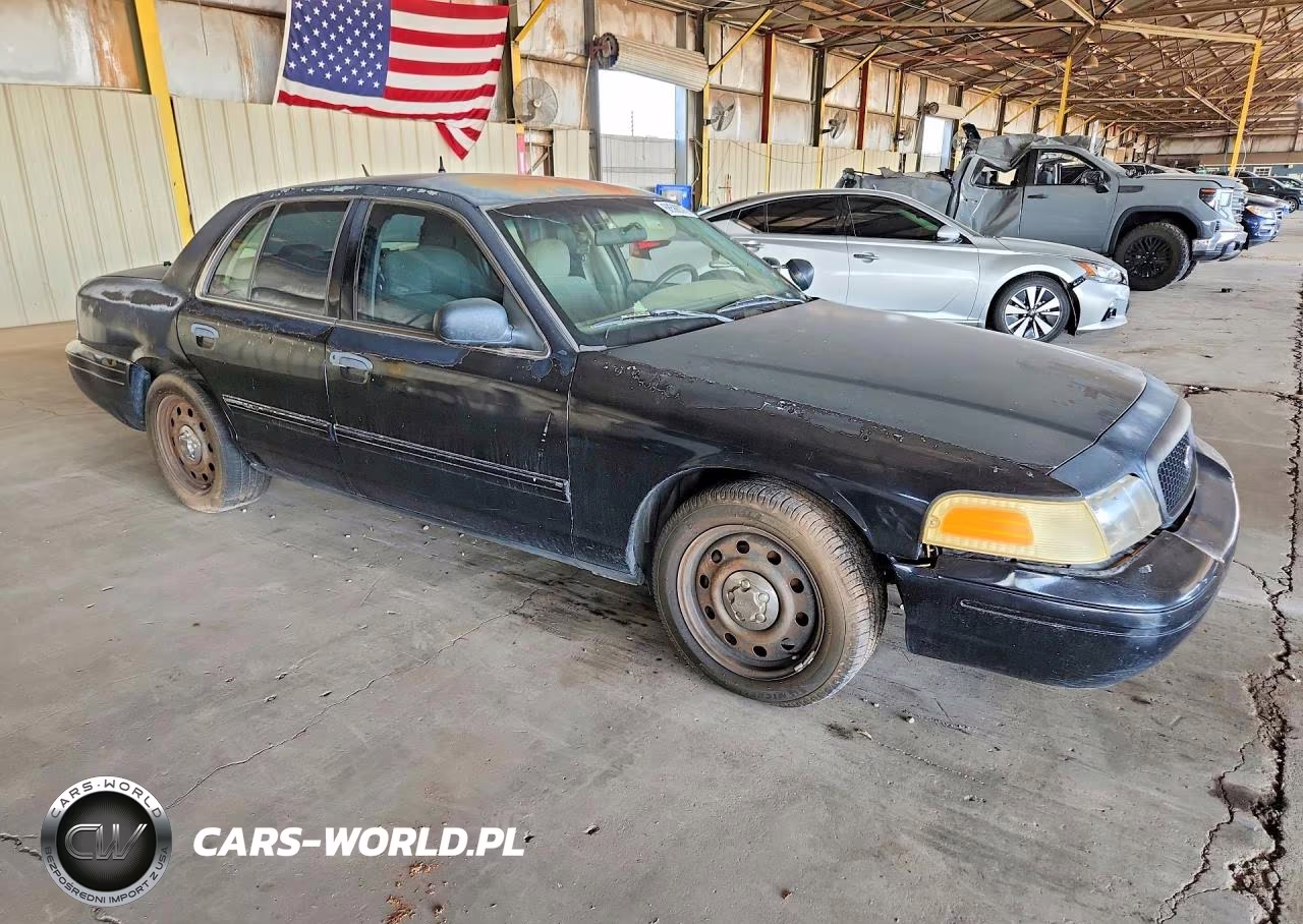 2009 Ford Crown Victoria Police Interceptor VIN:2FAHP71V49X128389 - 4