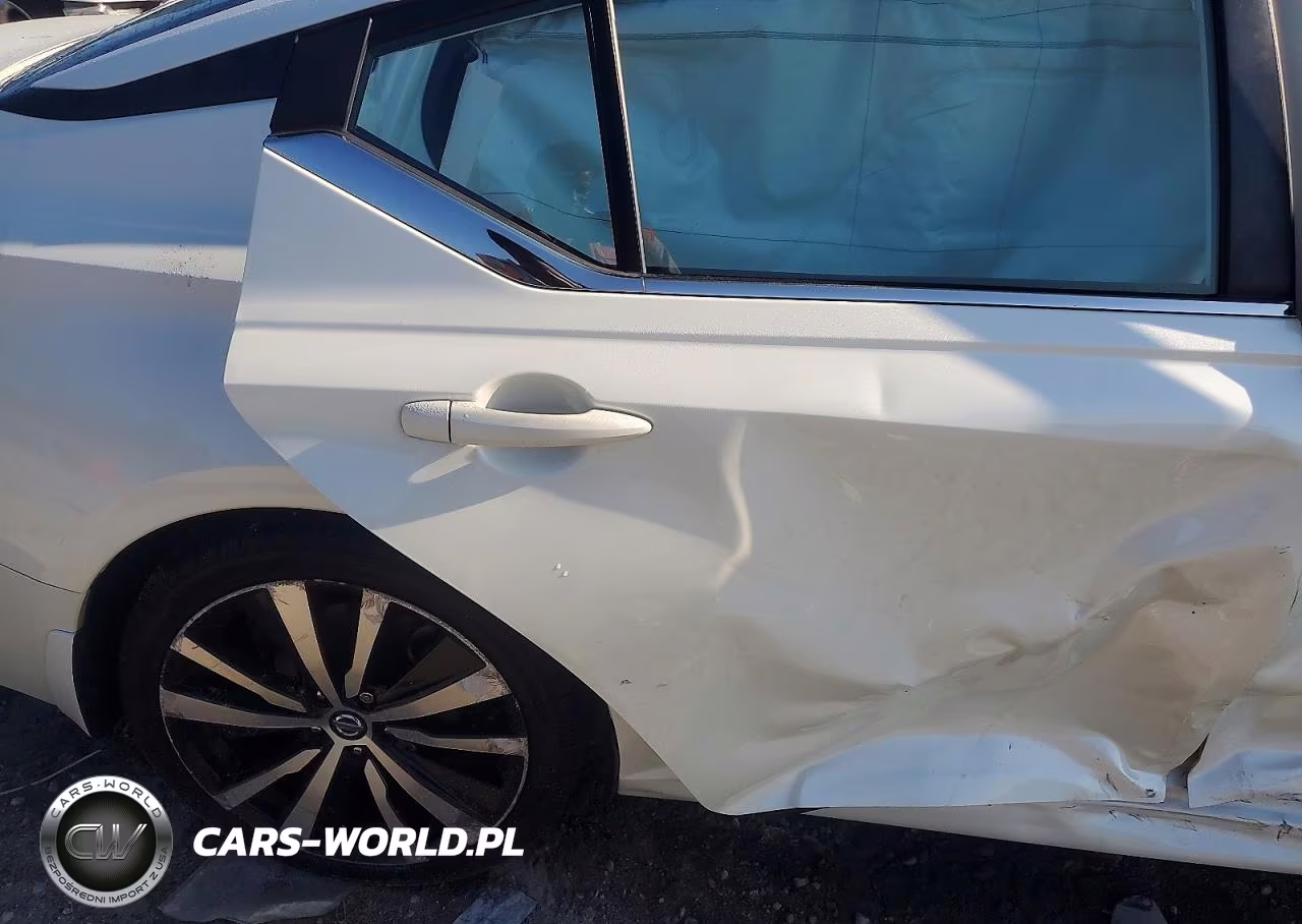 2020 Nissan Altima Sr VIN:1N4BL4CV0LC156692 - 10