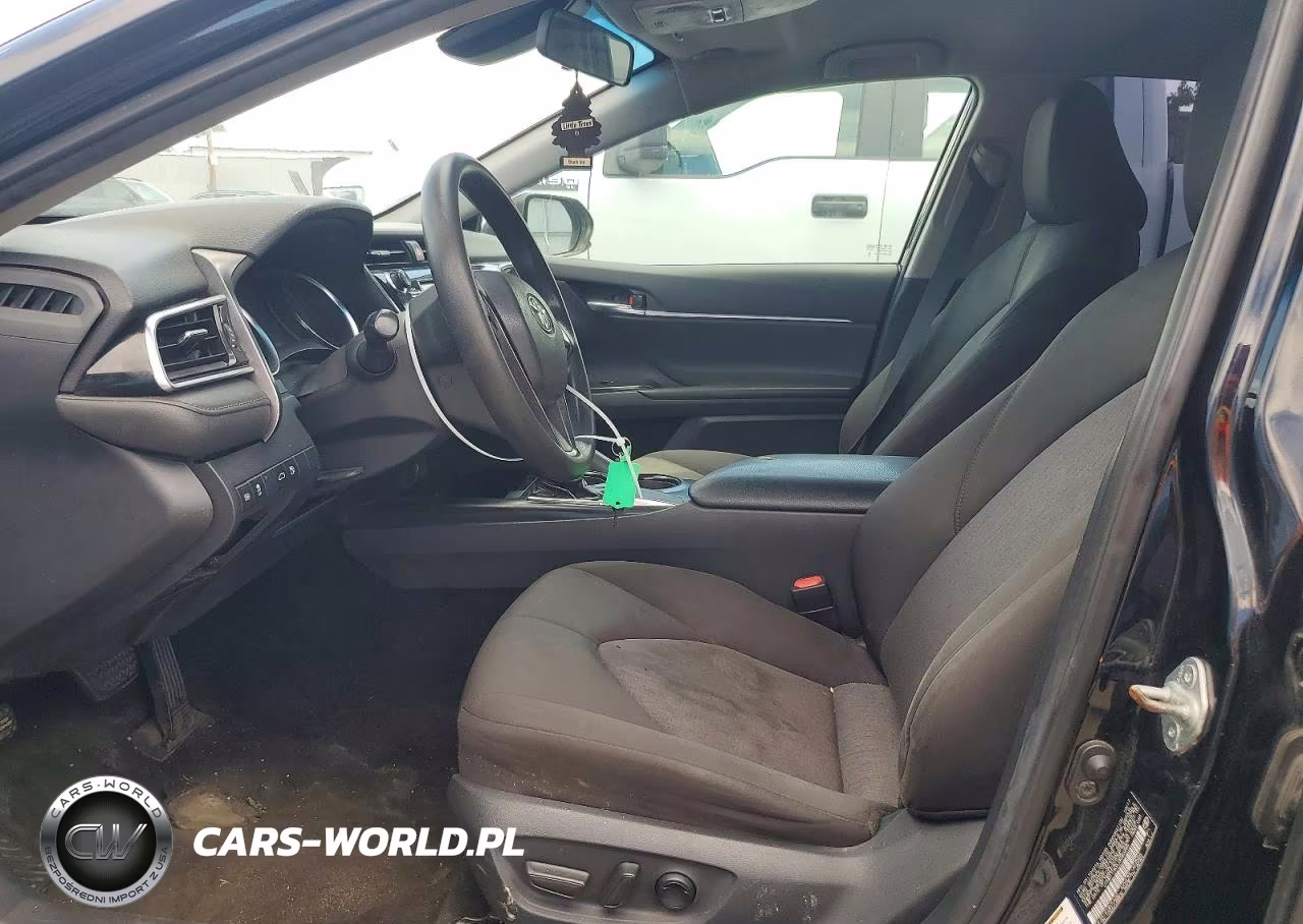 2018 Toyota Camry Le VIN:JTNB11HK0J3042245 - 7