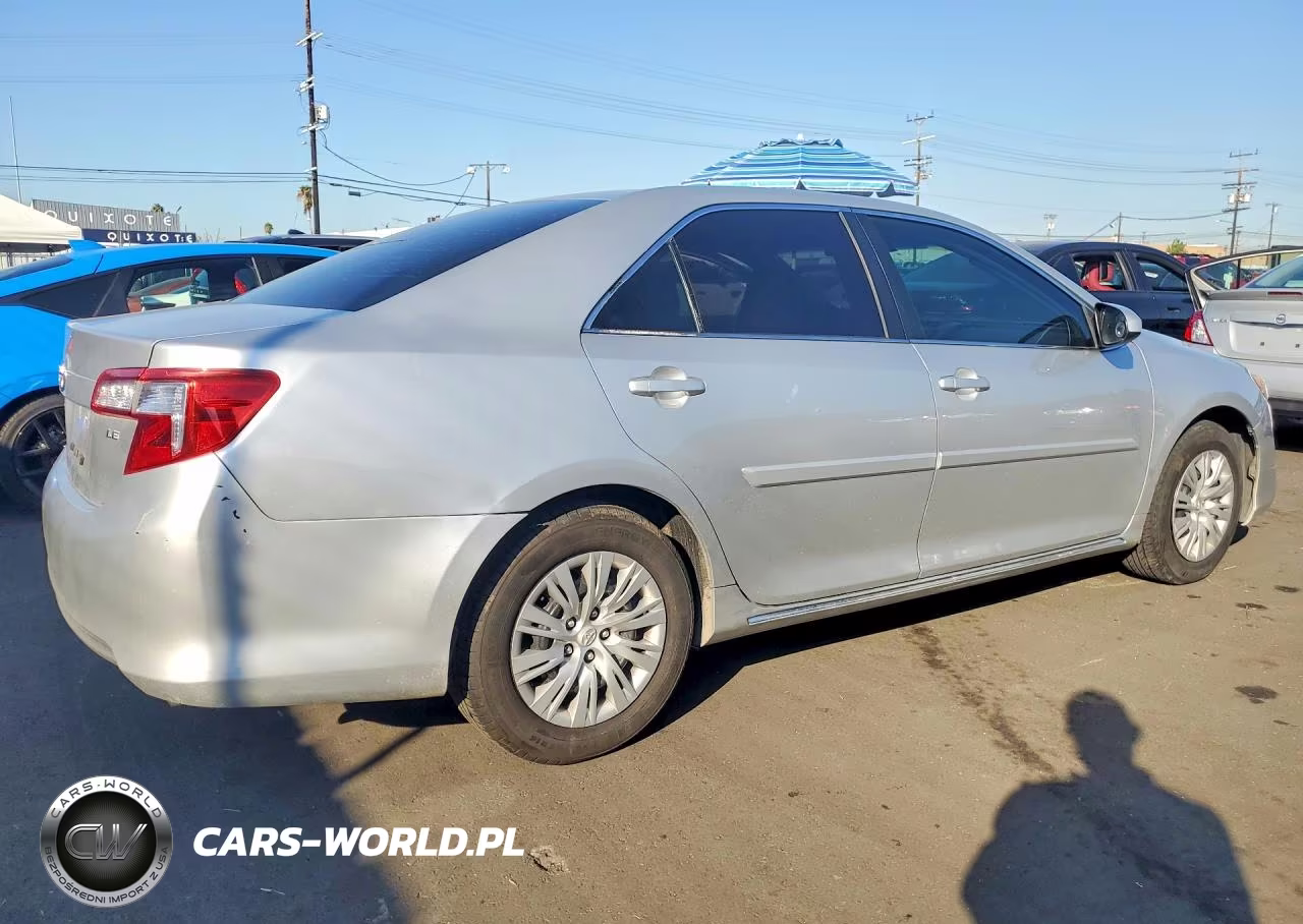2013 Toyota Camry Le VIN:4T4BF1FK8DR309818 - 3