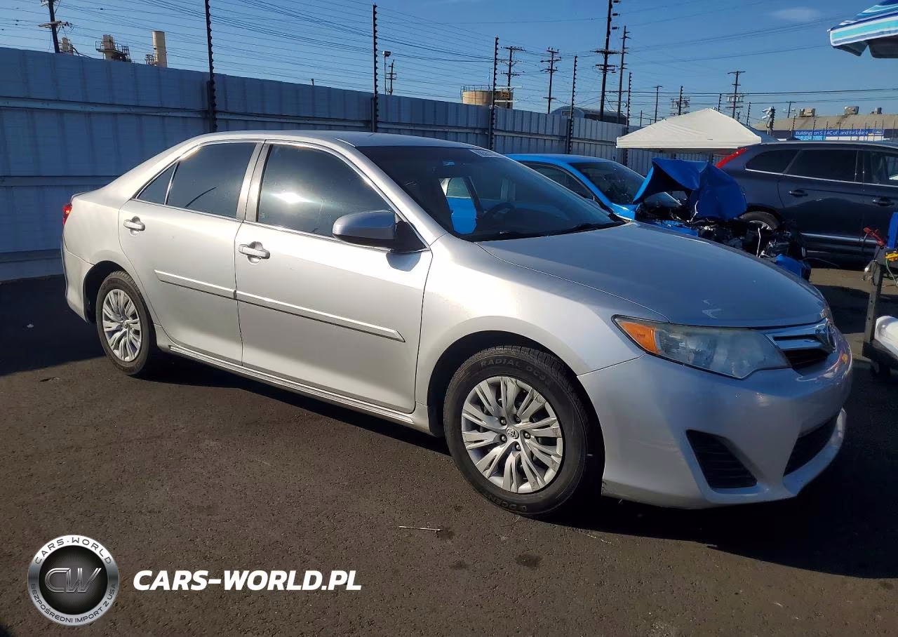 2013 Toyota Camry Le VIN:4T4BF1FK8DR309818 - 4