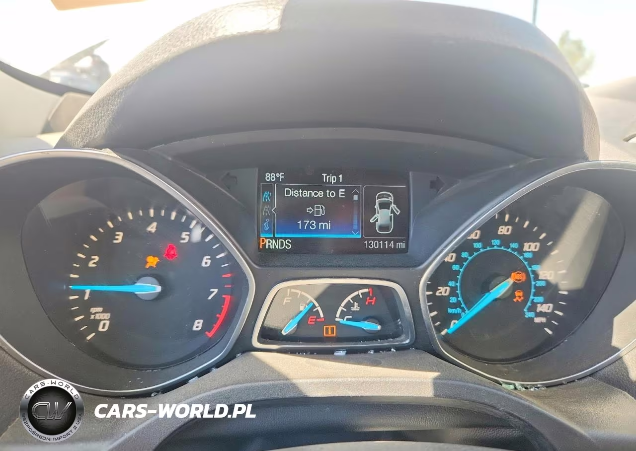 2015 Ford Escape Titanium VIN:1FMCU0J9XFUC88797 - 9