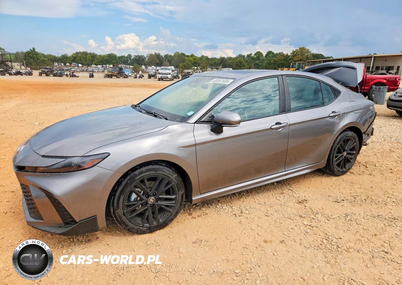 2025 Toyota Camry Se – zdjęcie 1 z 13
