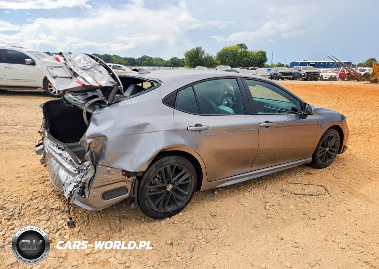 2025 Toyota Camry Se VIN:4T1DAACK5SU608251 - 3