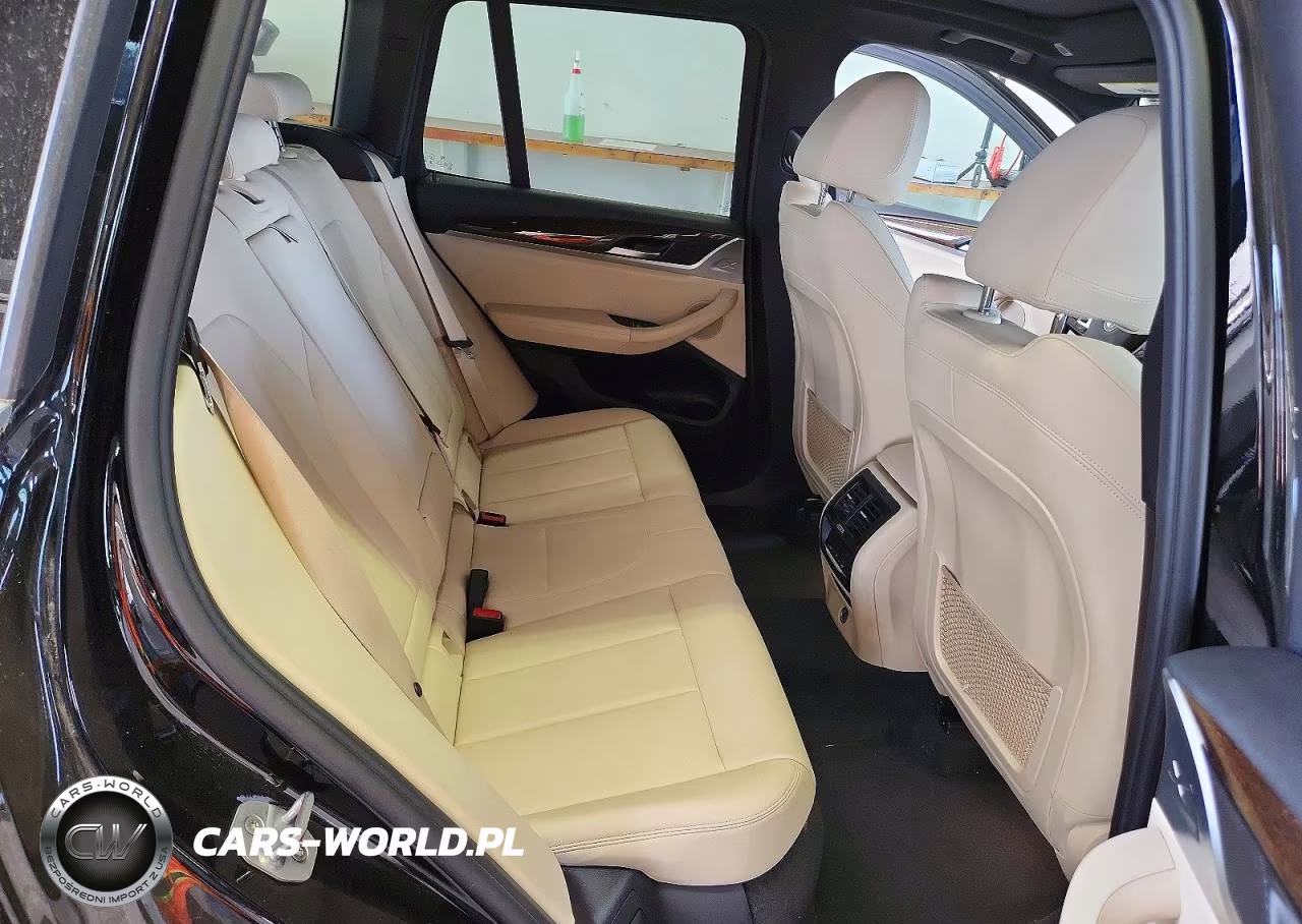 2019 BMW X3 xDrive30I VIN:5UXTR9C59KLP91000 - 11