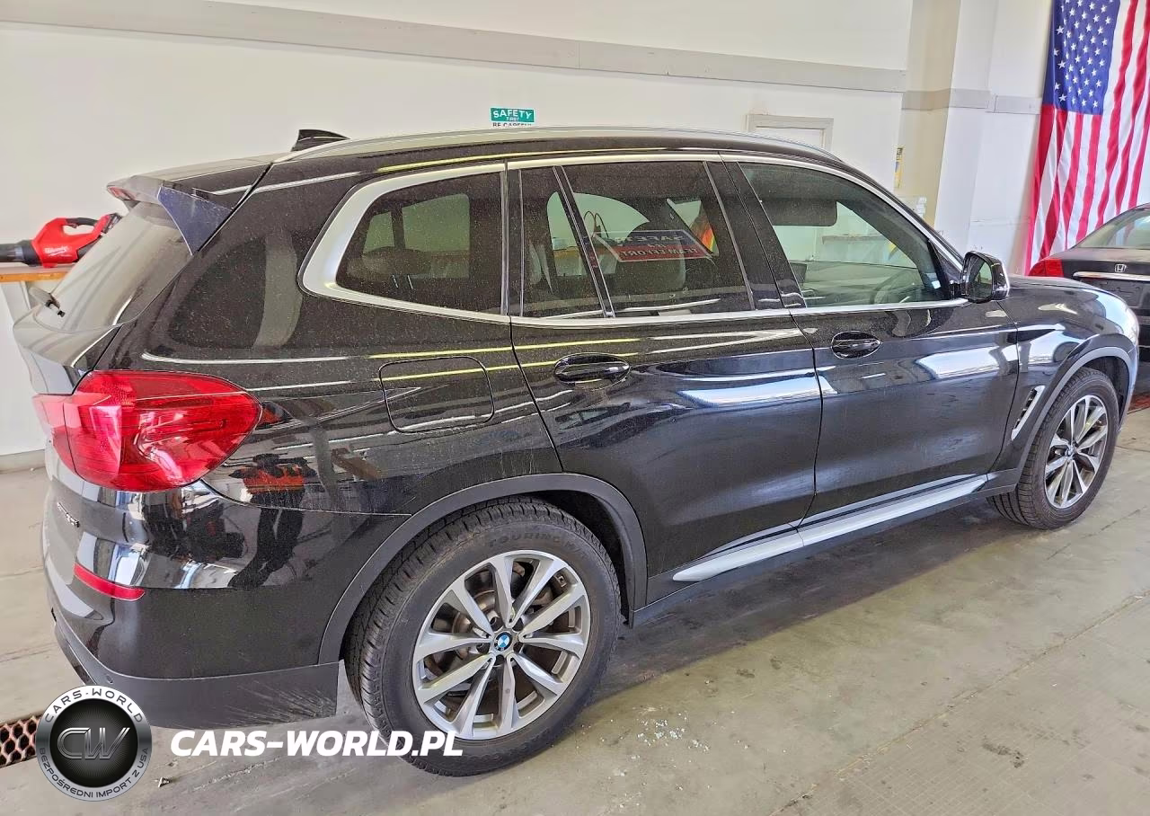2019 BMW X3 xDrive30I VIN:5UXTR9C59KLP91000 - 3
