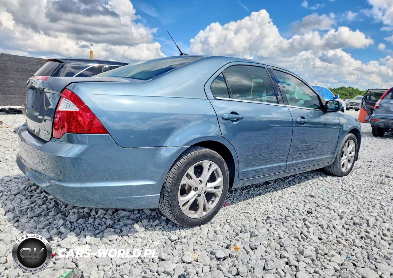 2012 Ford Fusion Se VIN:3FAHP0HG5CR234497 - 3