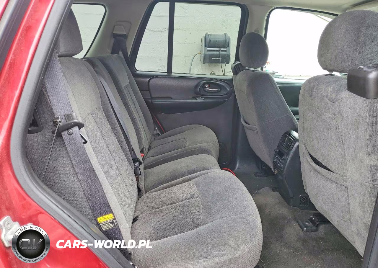 2005 Chevrolet Trailblazer Ls VIN:1GNDT13S952135900 - 11