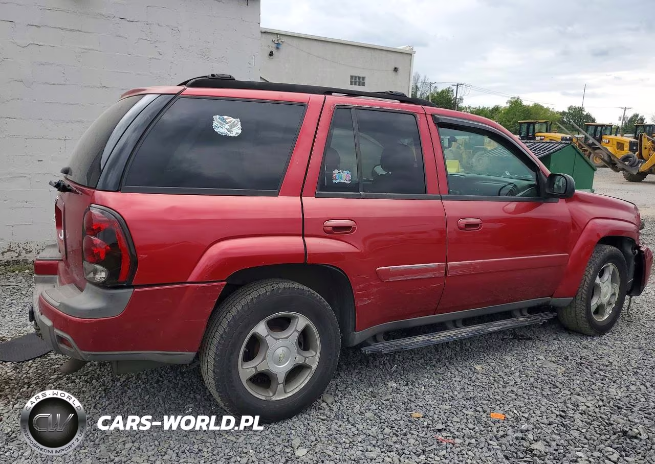 2005 Chevrolet Trailblazer Ls VIN:1GNDT13S952135900 - 3