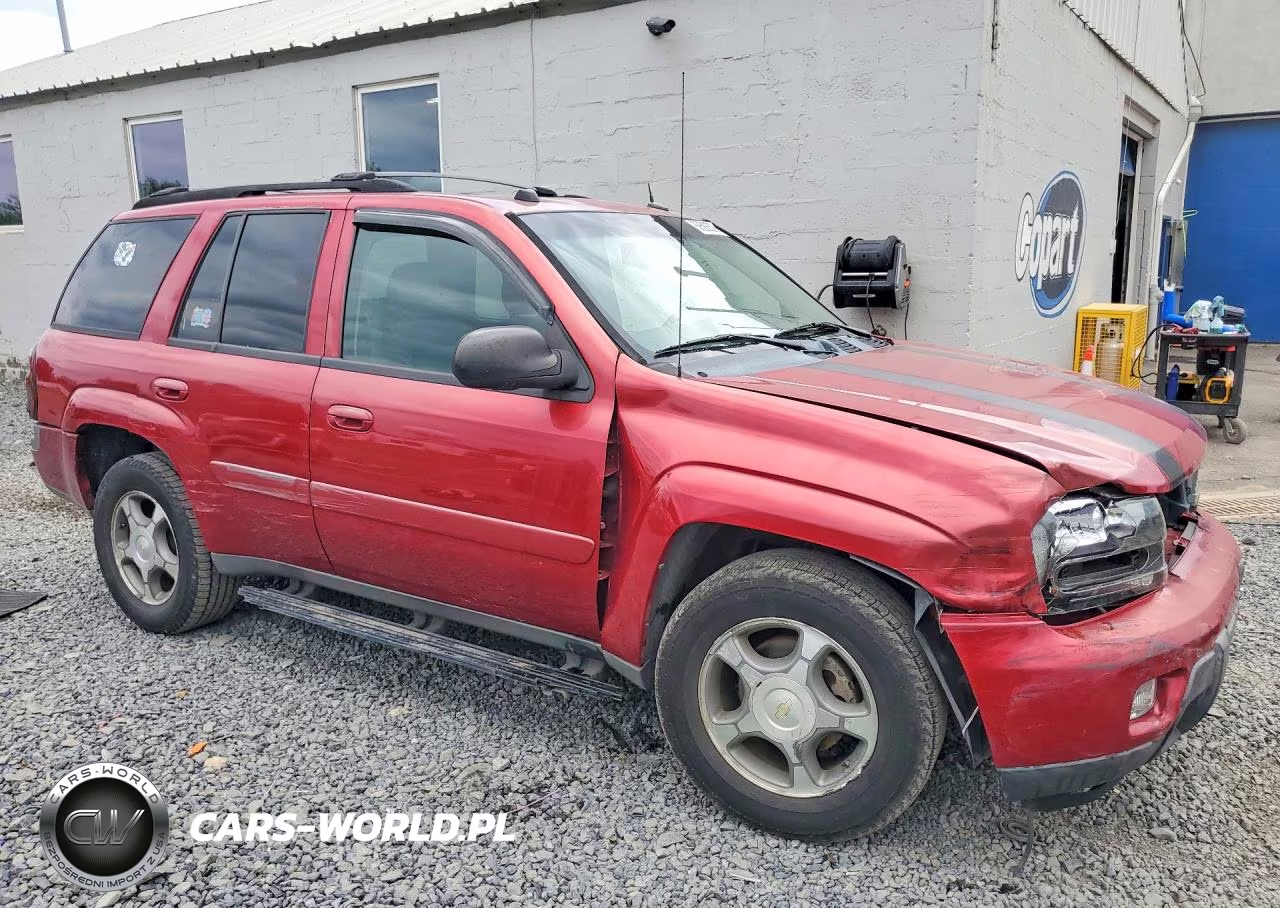 2005 Chevrolet Trailblazer Ls VIN:1GNDT13S952135900 - 4