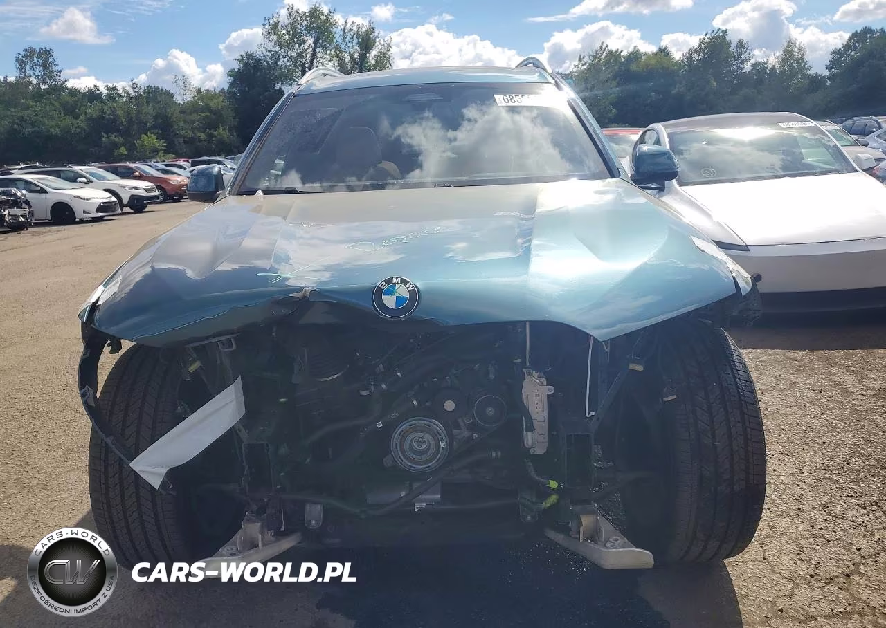 2025 BMW X7 xDrive40I VIN:5UX23EM08S9W46164 - 5