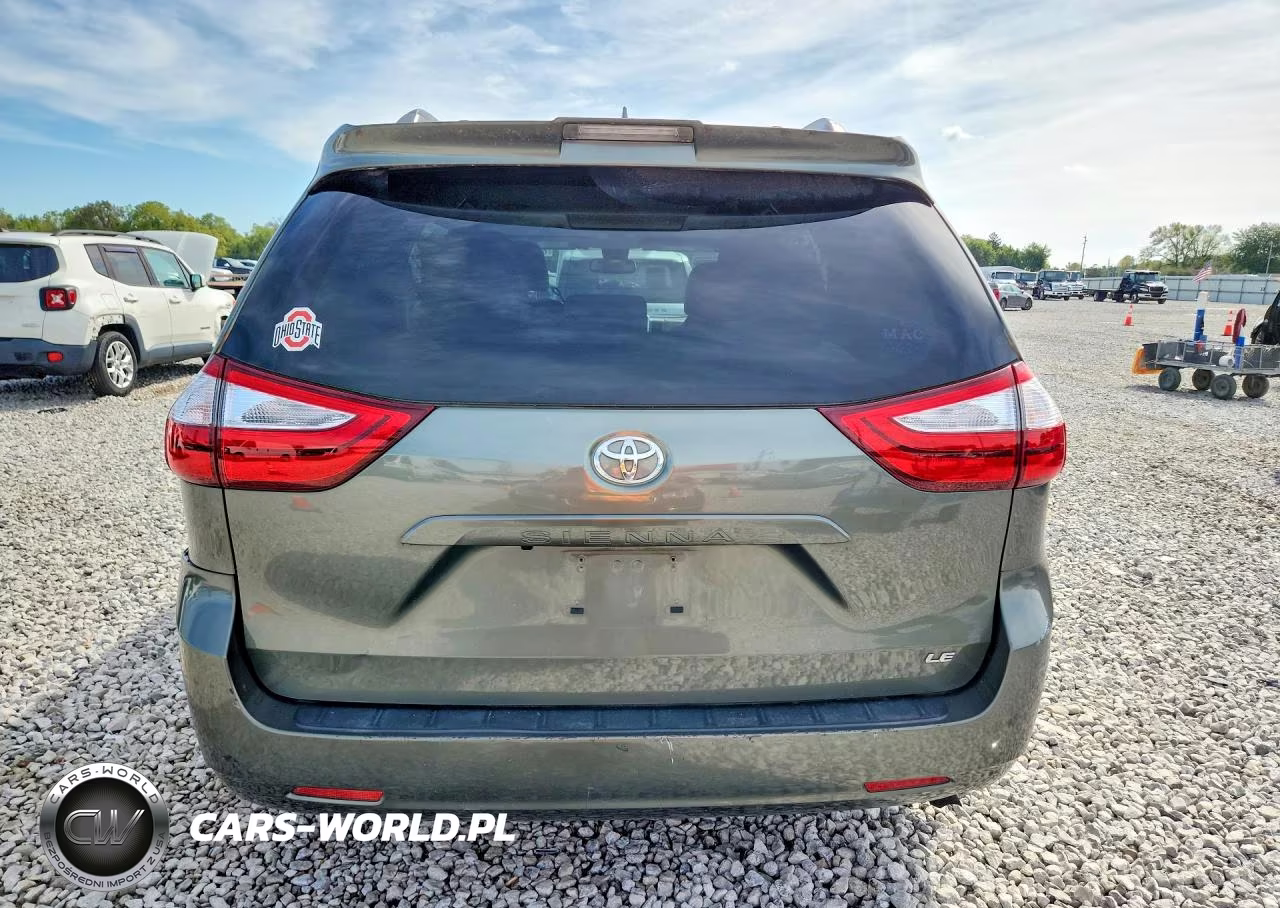2018 Toyota Sienna Le VIN:5TDKZ3DC9JS938873 - 6