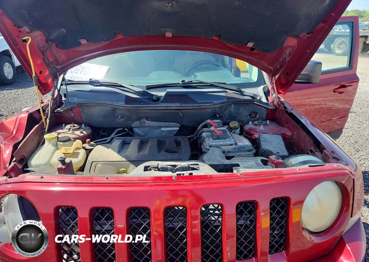 2012 Jeep Patriot Latitude VIN:1C4NJPFB8CD660790 - 11