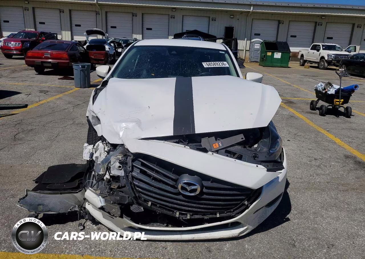 2018 Mazda 3 Touring VIN:3MZBN1V38JM183226 - 5