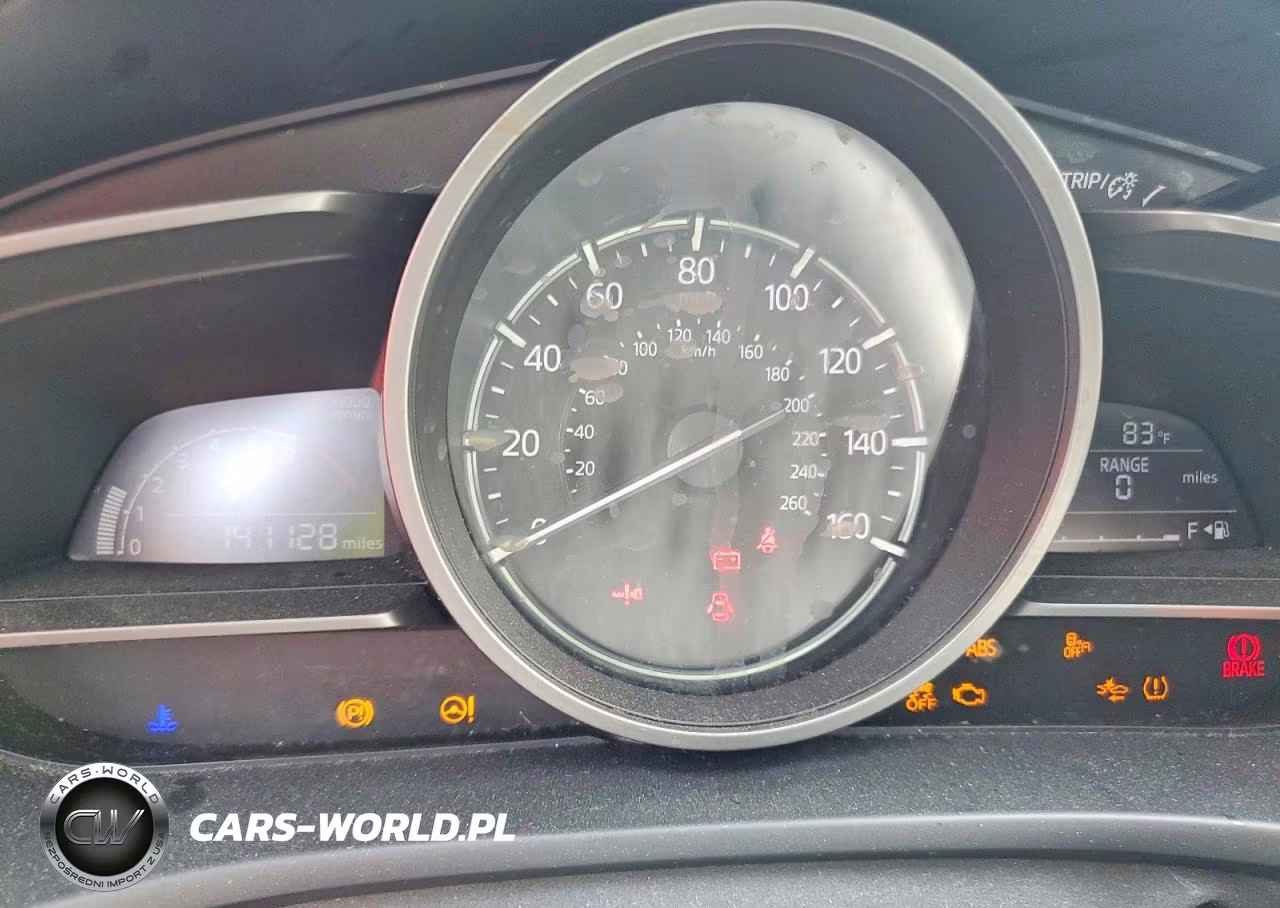 2018 Mazda 3 Touring VIN:3MZBN1V38JM183226 - 9