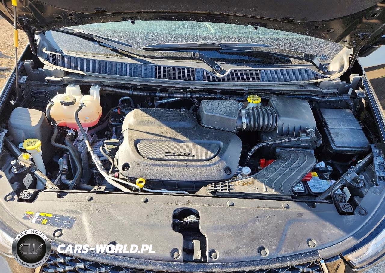 2026 Chrysler Pacifica Select VIN:2C4RC1BG1TR212513 - 12