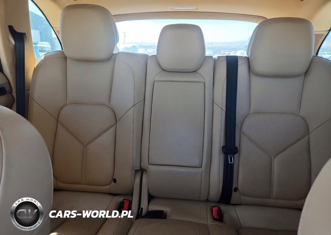 2014 Porsche Cayenne VIN:WP1AA2A24ELA03341 - 10