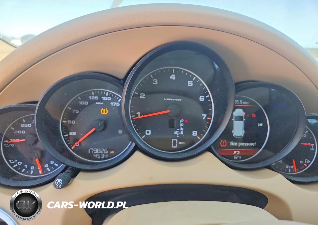 2014 Porsche Cayenne VIN:WP1AA2A24ELA03341 - 9