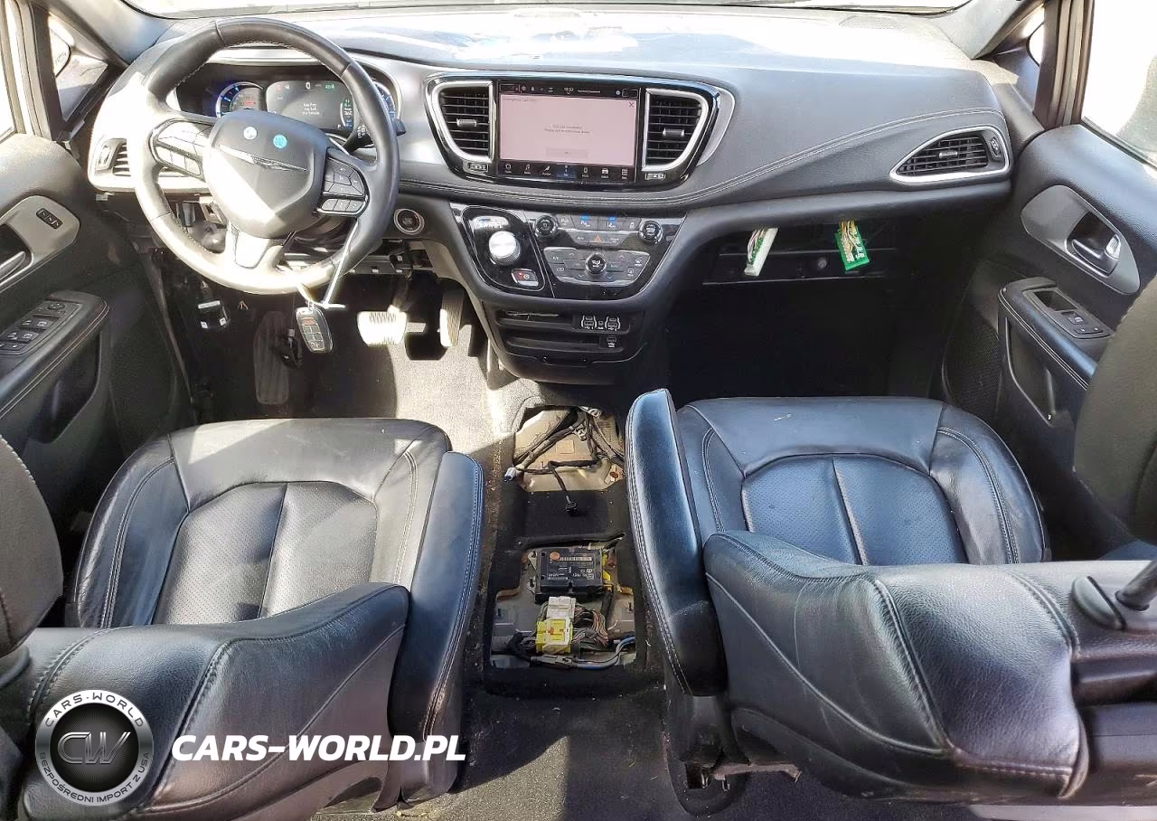 2022 Chrysler Pacifica Hybrid Touring L VIN:2C4RC1L71NR134929 - 8