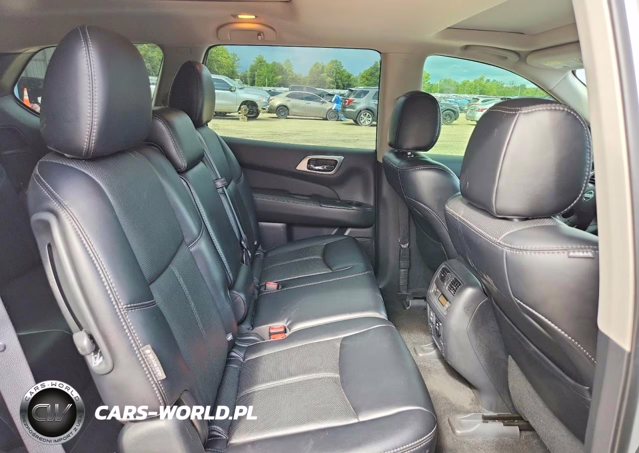 2018 Nissan Pathfinder Platinum VIN:5N1DR2MN2JC631739 - 11