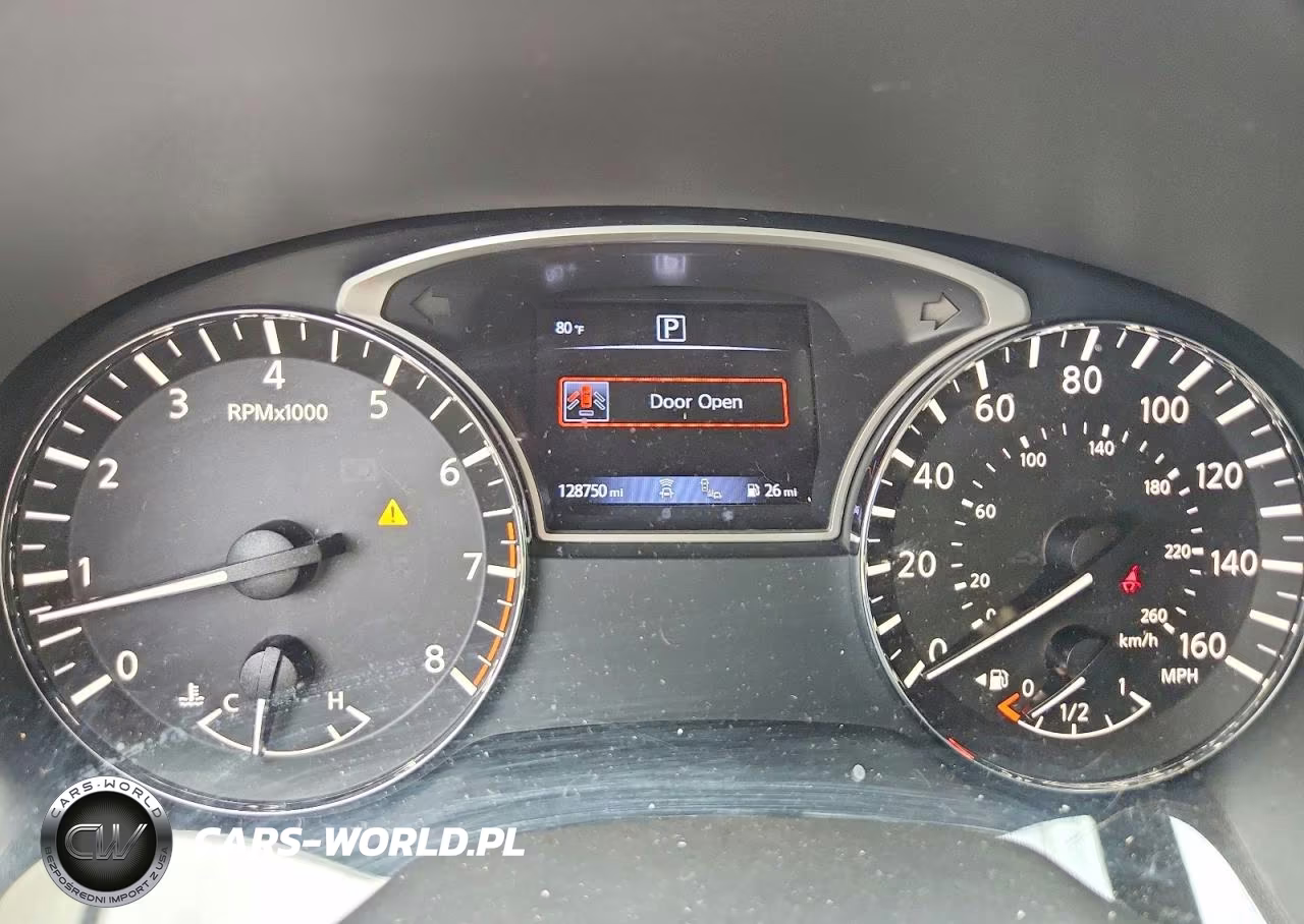 2018 Nissan Pathfinder Platinum VIN:5N1DR2MN2JC631739 - 9