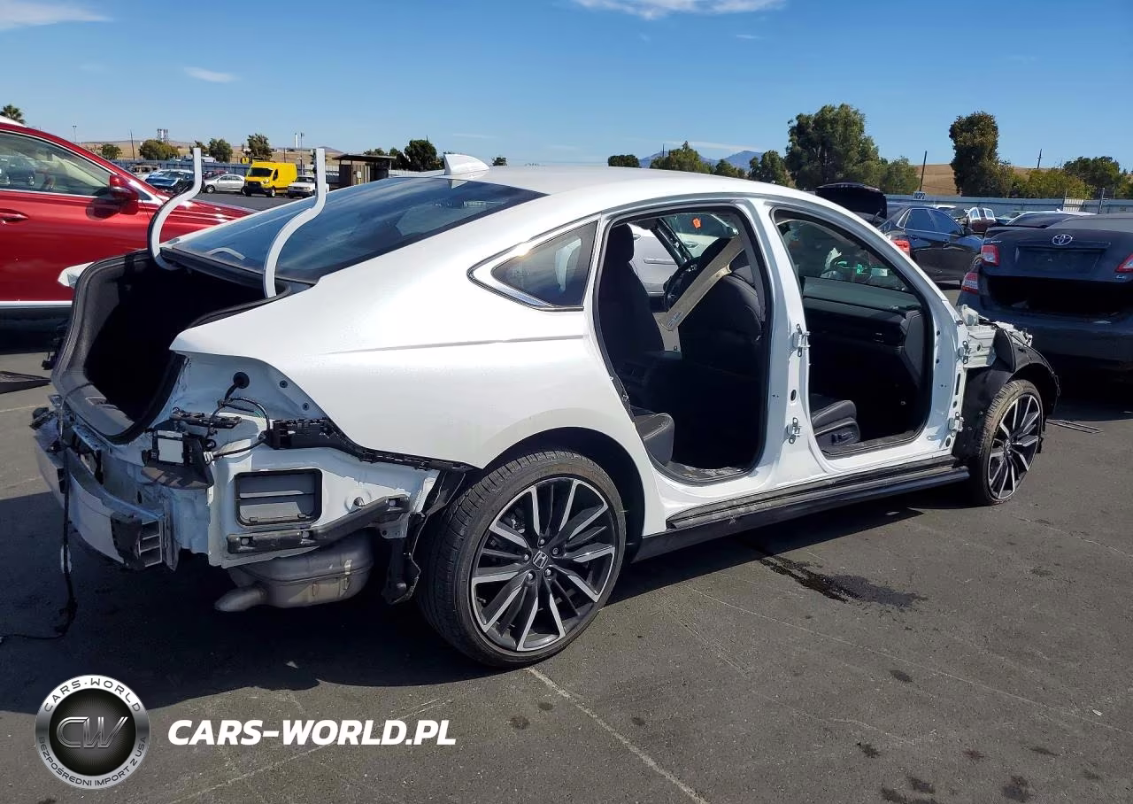 2024 Honda Accord Touring Hybrid VIN:1HGCY2F82RA063804 - 3