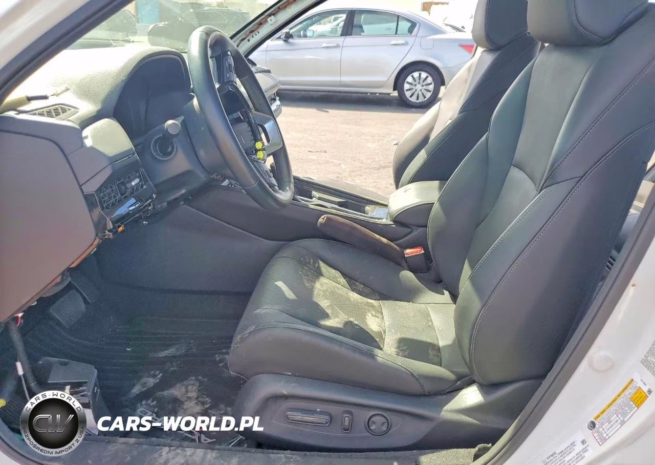 2024 Honda Accord Touring Hybrid VIN:1HGCY2F82RA063804 - 7