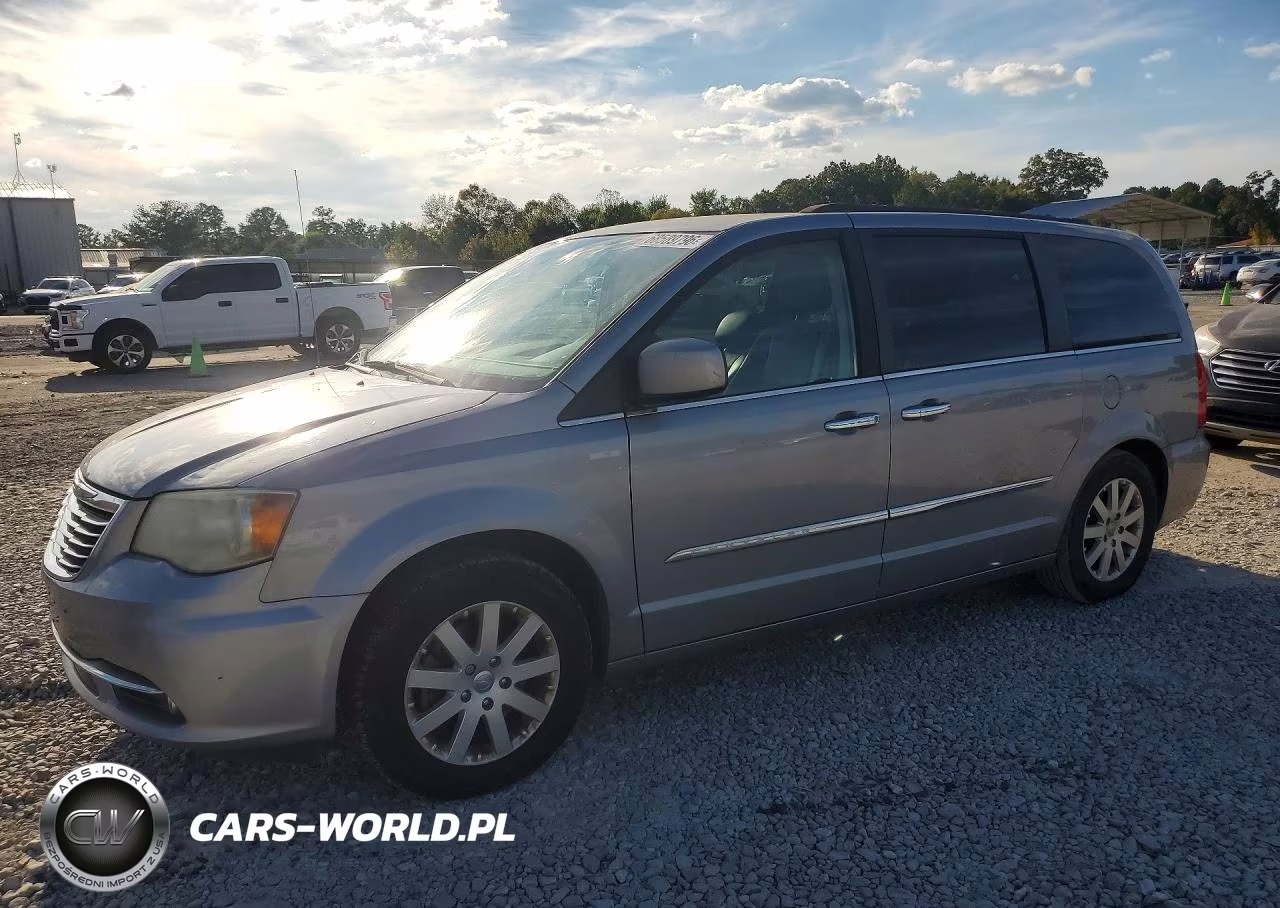 2014 Chrysler Town & Country Touring