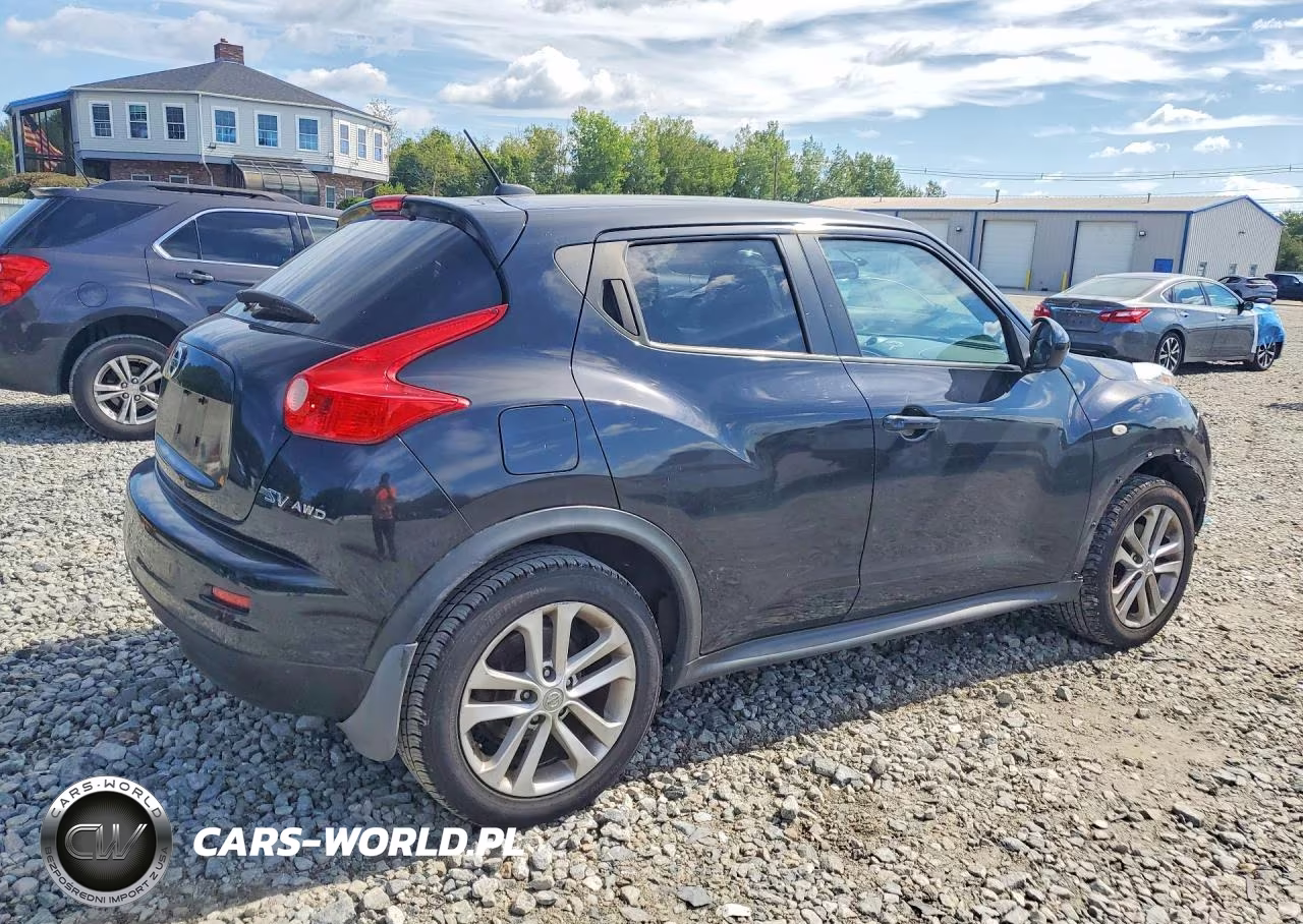 2011 Nissan Juke S VIN:JN8AF5MVXBT009817 - 3