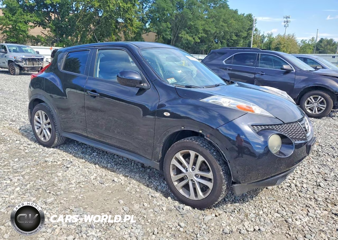 2011 Nissan Juke S VIN:JN8AF5MVXBT009817 - 4