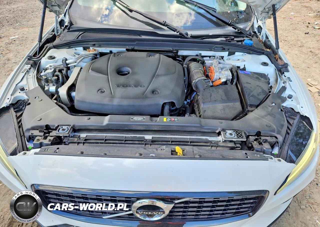 2021 Volvo S60 T8 Recharge R-Design VIN:7JRBR0FZ2MG103472 - 11