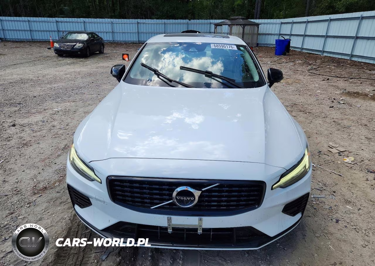 2021 Volvo S60 T8 Recharge R-Design VIN:7JRBR0FZ2MG103472 - 5