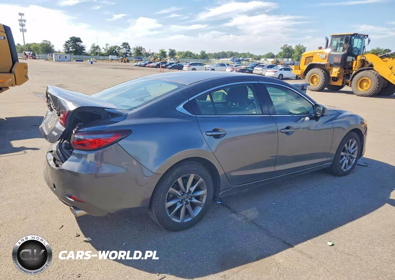 2018 Mazda 6 Sport VIN:JM1GL1UM6J1308407 - 3