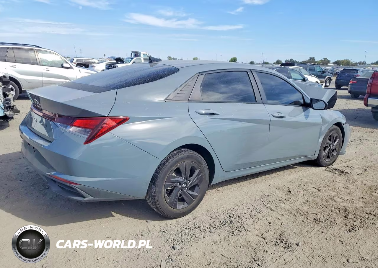 2022 Hyundai Elantra Sel VIN:KMHLM4AG4NU219320 - 3