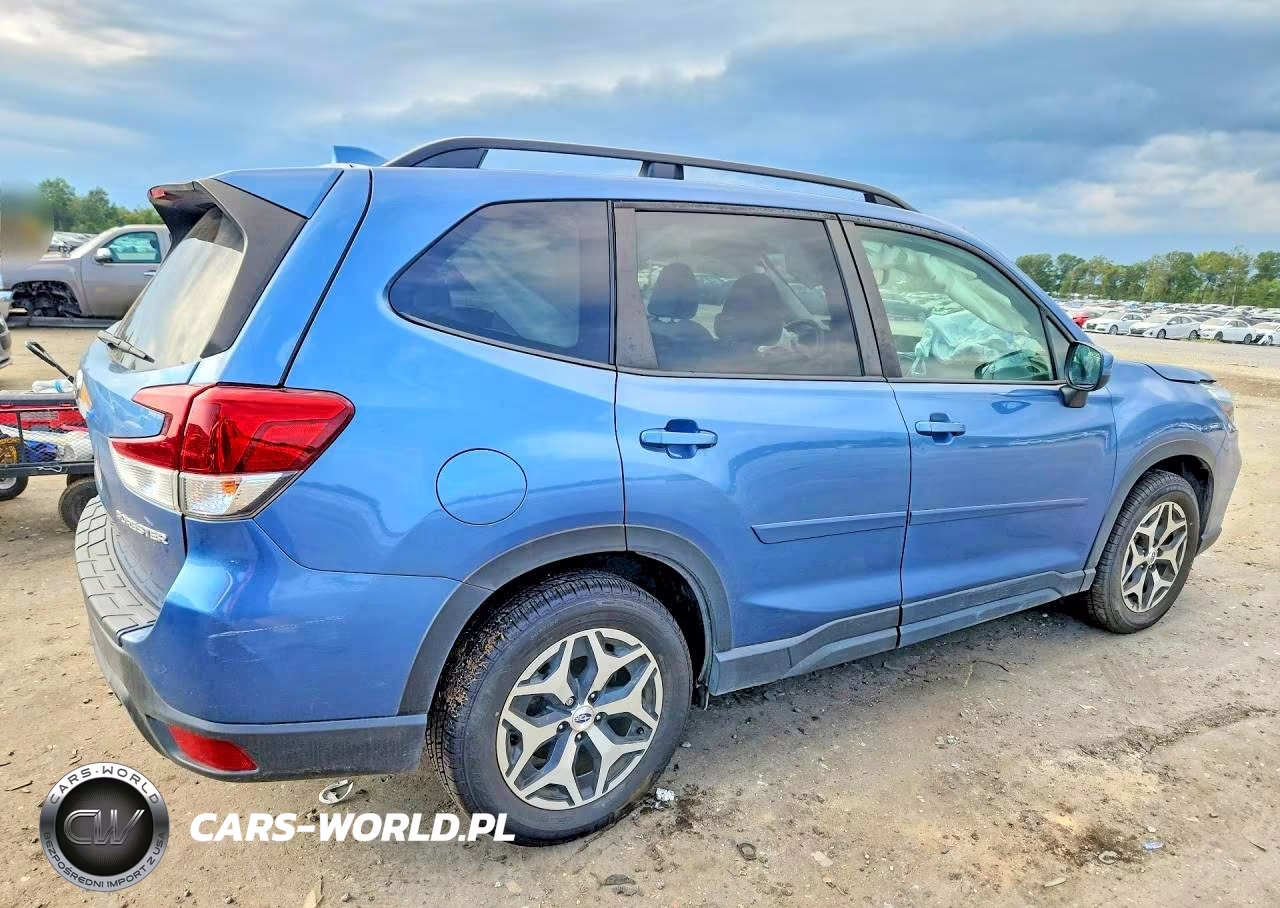 2020 Subaru Forester Premium VIN:JF2SKAJC2LH403907 - 3