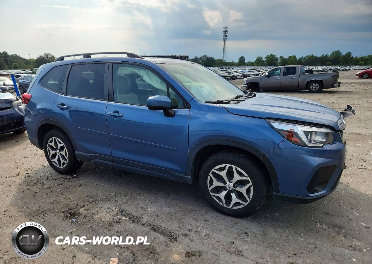 2020 Subaru Forester Premium VIN:JF2SKAJC2LH403907 - 4
