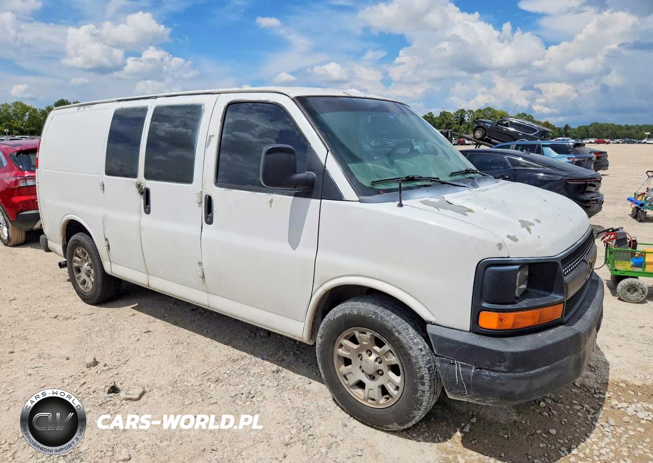 2011 Chevrolet Express G1500 VIN:1GCSGAFX6B1190317 - 4