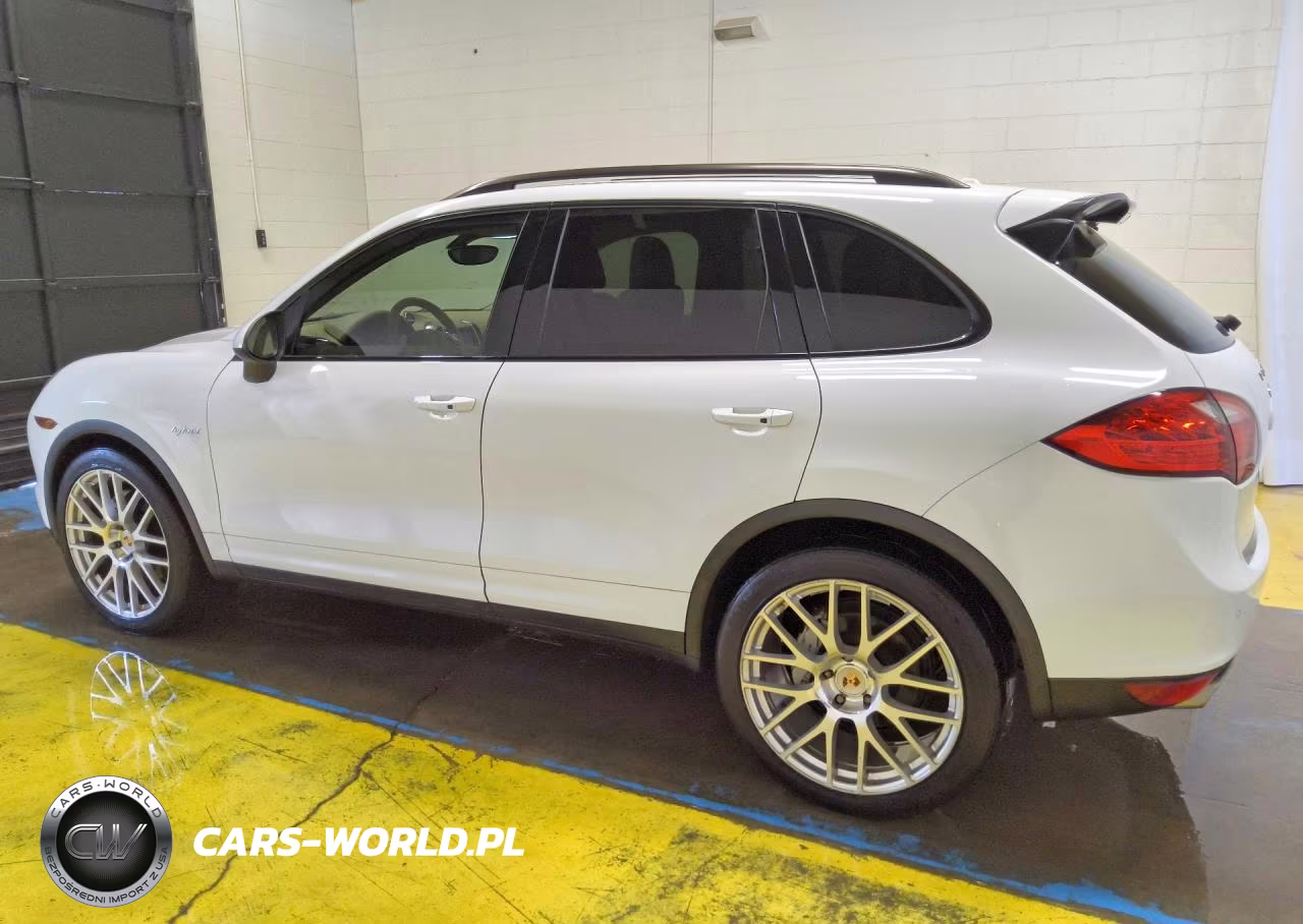 2013 Porsche Cayenne S Hybrid VIN:WP1AE2A26DLA15784 - 2