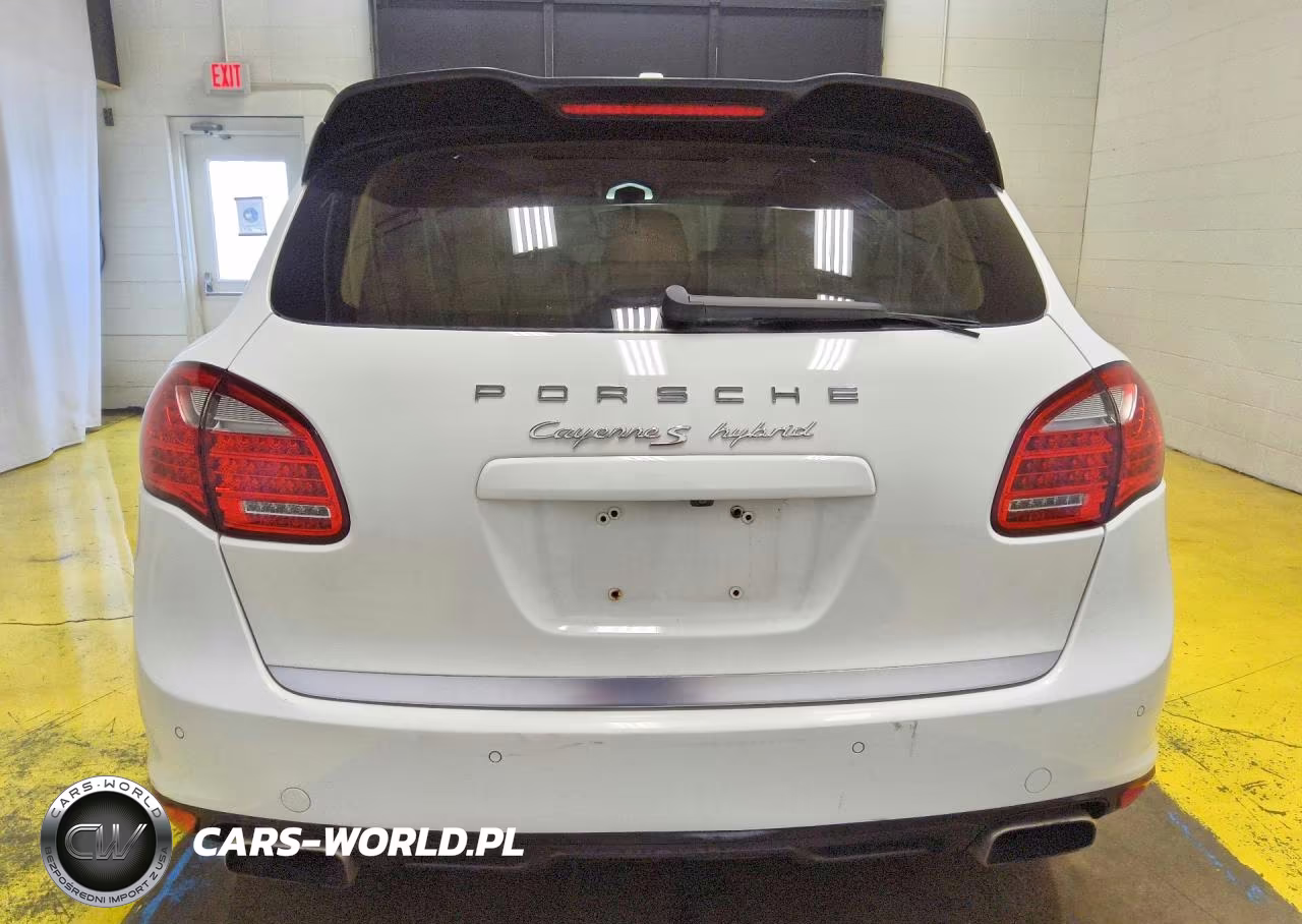 2013 Porsche Cayenne S Hybrid VIN:WP1AE2A26DLA15784 - 6