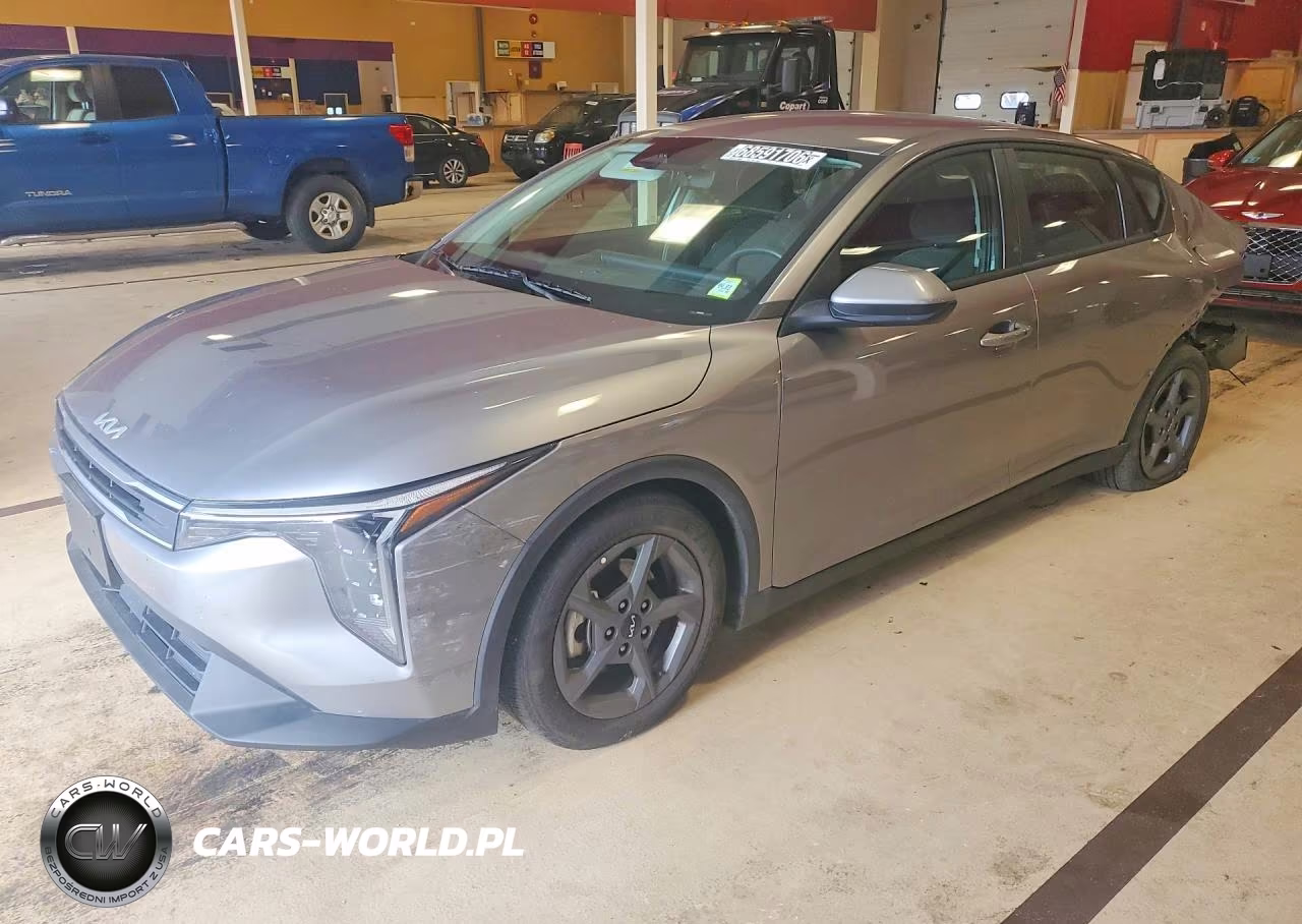 2026 Kia K4 Lxs VIN:3KPFT4DE5TE276233 - 1