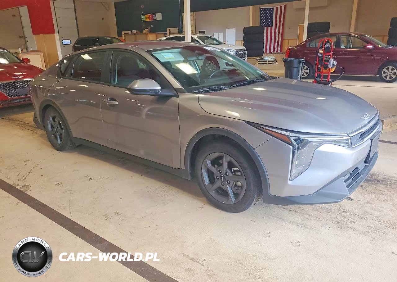 2026 Kia K4 Lxs VIN:3KPFT4DE5TE276233 - 4