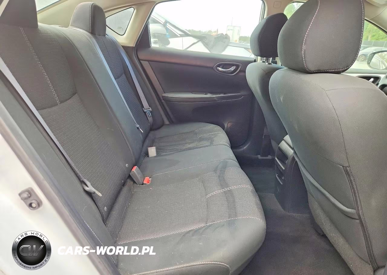 2018 Nissan Sentra S VIN:3N1AB7AP0JY298398 - 10