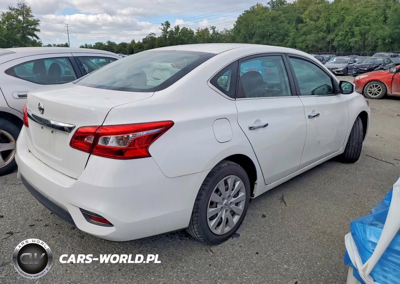 2018 Nissan Sentra S VIN:3N1AB7AP0JY298398 - 3