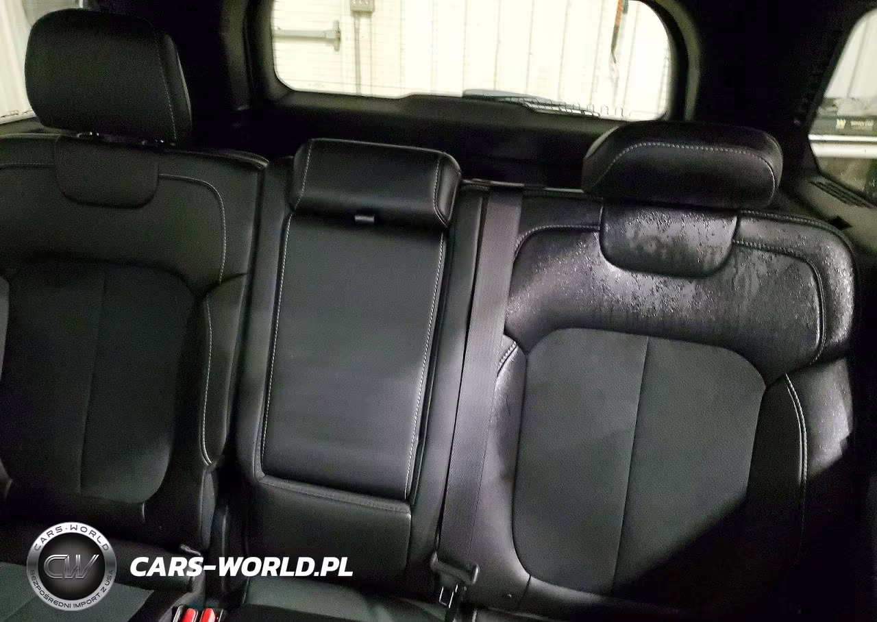 2026 Jeep Grand Cherokee Base VIN:1C4RJHARXTC243480 - 10