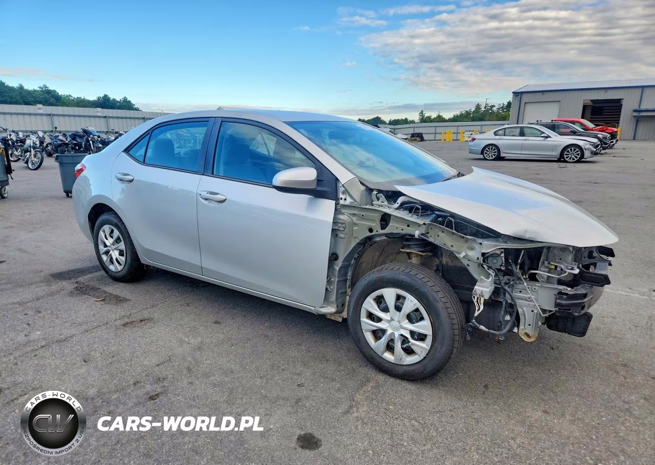 2015 Toyota Corolla L VIN:2T1BURHE9FC358598 - 4